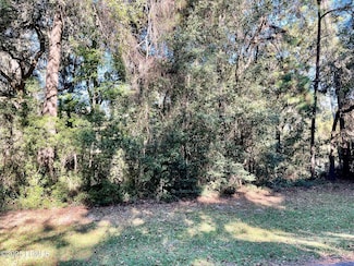 36 Little Creek Rd, Lady's Island, SC 29907