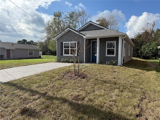 2426 Water St, Sanford, FL 32771