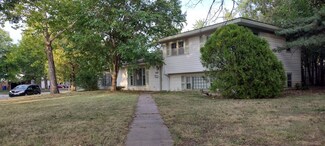 1144 N Brunswick St, Wichita, KS 67212