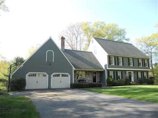 28 Butch Songin Cir, South Walpole, MA 02071