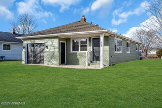 735 Jamaica Blvd, Toms River, NJ 08757
