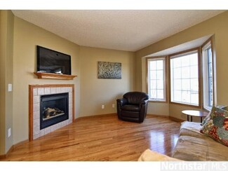 15549 15549 Flight Way, Apple Valley, MN 55124