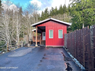 1296 E 5th St, Ketchikan, AK 99901