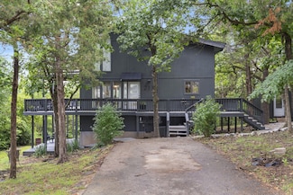 211 Sunset Dr, Hollister, MO 65672