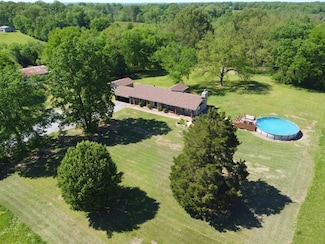 5869 Harrison Annex St, Batesville, AR 72501