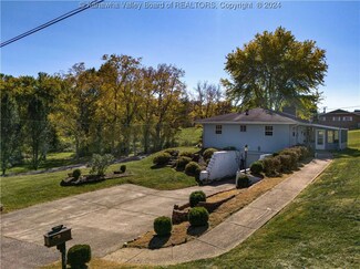 308 Dewey Dr, Saint Albans, WV 25177