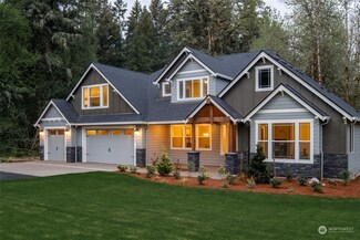1056 Neah Dr, Fox Island, WA 98333