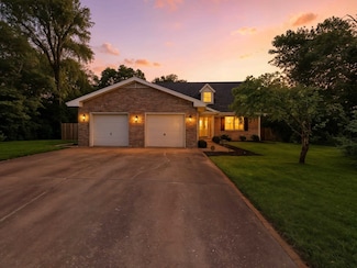 816 Lamont Ln, Henderson, KY 42420