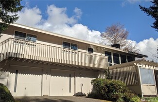 19224 47th Ave NE, Lake Forest Park, WA 98155