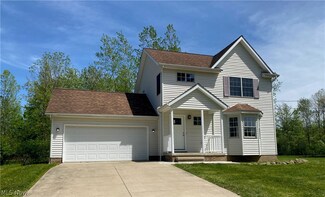 16755 Bedford St, Chagrin Falls, OH 44023