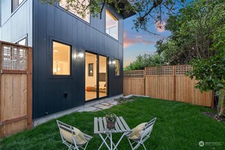 2528 27th Ave W, Seattle, WA 98199