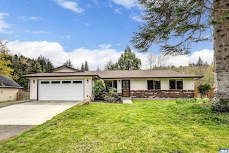 22 Rosewood Ln, Port Angeles, WA 98362