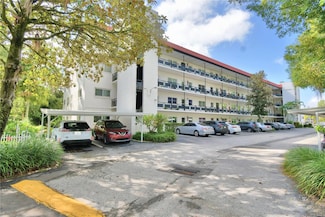 200 El Camino Dr Unit 202, Winter Haven, FL 33884