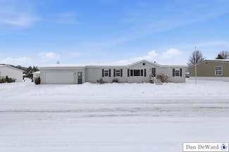 7426 Pinto Dr SE, Caledonia, MI 49316