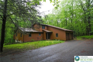 1945 Summer Mountain Rd, Palmerton, PA 18071