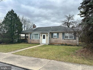 36 E St, Carlisle, PA 17013