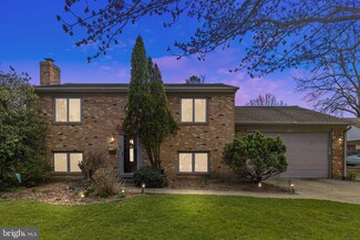 124 Belmont Dr SW, Leesburg, VA 20175