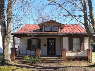 223 Academy Ave, Blackstone, VA 23824
