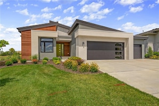 25064 W 112th St, Olathe, KS 66061