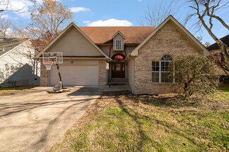 811 Briargrove Dr, La Vergne, TN 37086