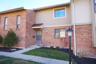 22 Woodcrest Ct, Cincinnati, OH 45246