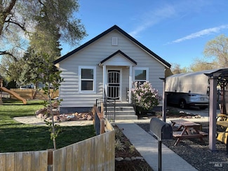 1207 E Elm St, Caldwell, ID 83605