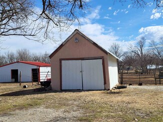 1240 N Poplar St, Eureka, KS 67045