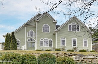 2 Melville Ct, Lenox, MA 01240