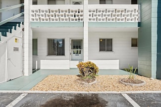1853 Restful Dr Unit L2, Bradenton, FL 34207
