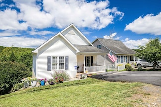 1006 Middlebrook Ave, Staunton, VA 24401