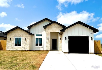 2742 Eliseo Villarreal Ave, Port Isabel, TX 78578