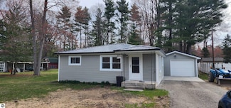 1010 Airport Dr, East Tawas, MI 48730