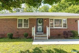 2511 Andrew Jackson Way NE, Huntsville, AL 35811