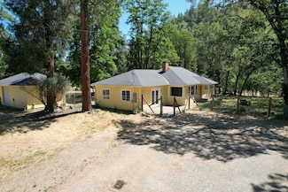 199 Powell Creek Rd, Williams, OR 97544
