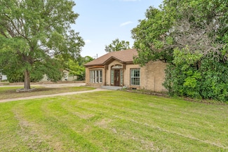 941 S Texas St, de Leon, TX 76444
