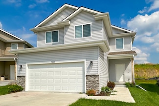 7919 N 93rd St, Omaha, NE 68122