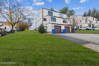 54 Ellen Heath Dr Unit 54, Matawan, NJ 07747