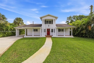 740 E Country Club Cir, Plantation, FL 33317