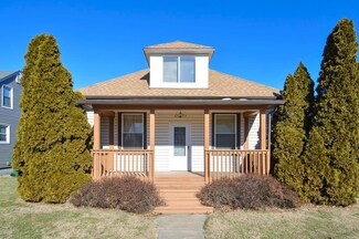 704 E Hanover St, New Baden, IL 62265