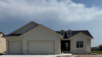 3433 S Linden Ct, Wichita, KS 67210