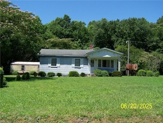 5168 Pruden Rd, Carrsville, VA 23315