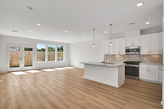 3630 Amos St, Houston, TX 77021