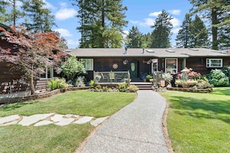 106 Hillside Dr, Crescent City, CA 95531