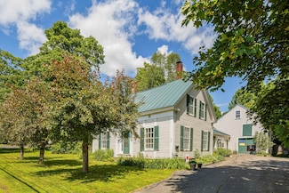 97 North St, Dover Foxcroft, ME 04426