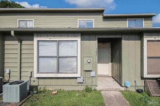 7258 Lago Vista Ct, Pensacola, FL 32506