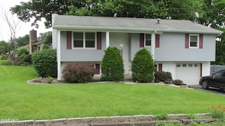 703 Ruskin Dr, Altoona, PA 16602