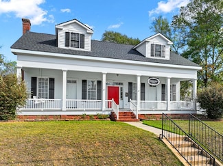 668 N Main St, Jasper, TX 75951