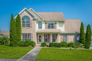 8275 Stillwater Cir, Ooltewah, TN 37363