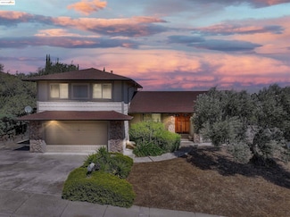 100 Yellowood Place, Pittsburg, CA 94565
