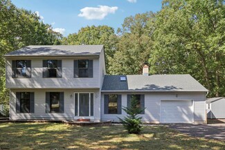631 S 6th Ave, Galloway, NJ 08205
